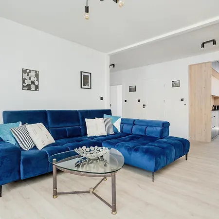 Jasny Z 2 Sypialniami I Balkonem By Renters Wrocław