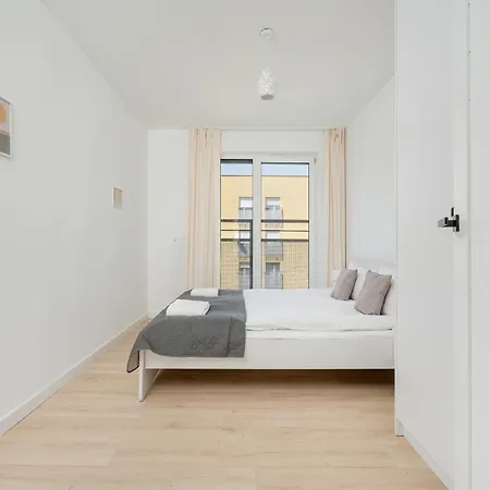 Jasny Z 2 Sypialniami I Balkonem By Renters Lejlighed Wrocław