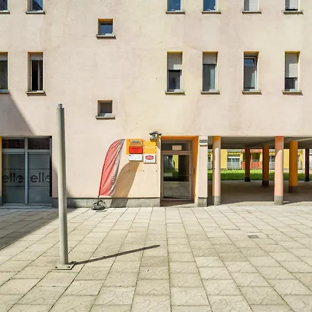 Jasny Z 2 Sypialniami I Balkonem By Renters Lejlighed